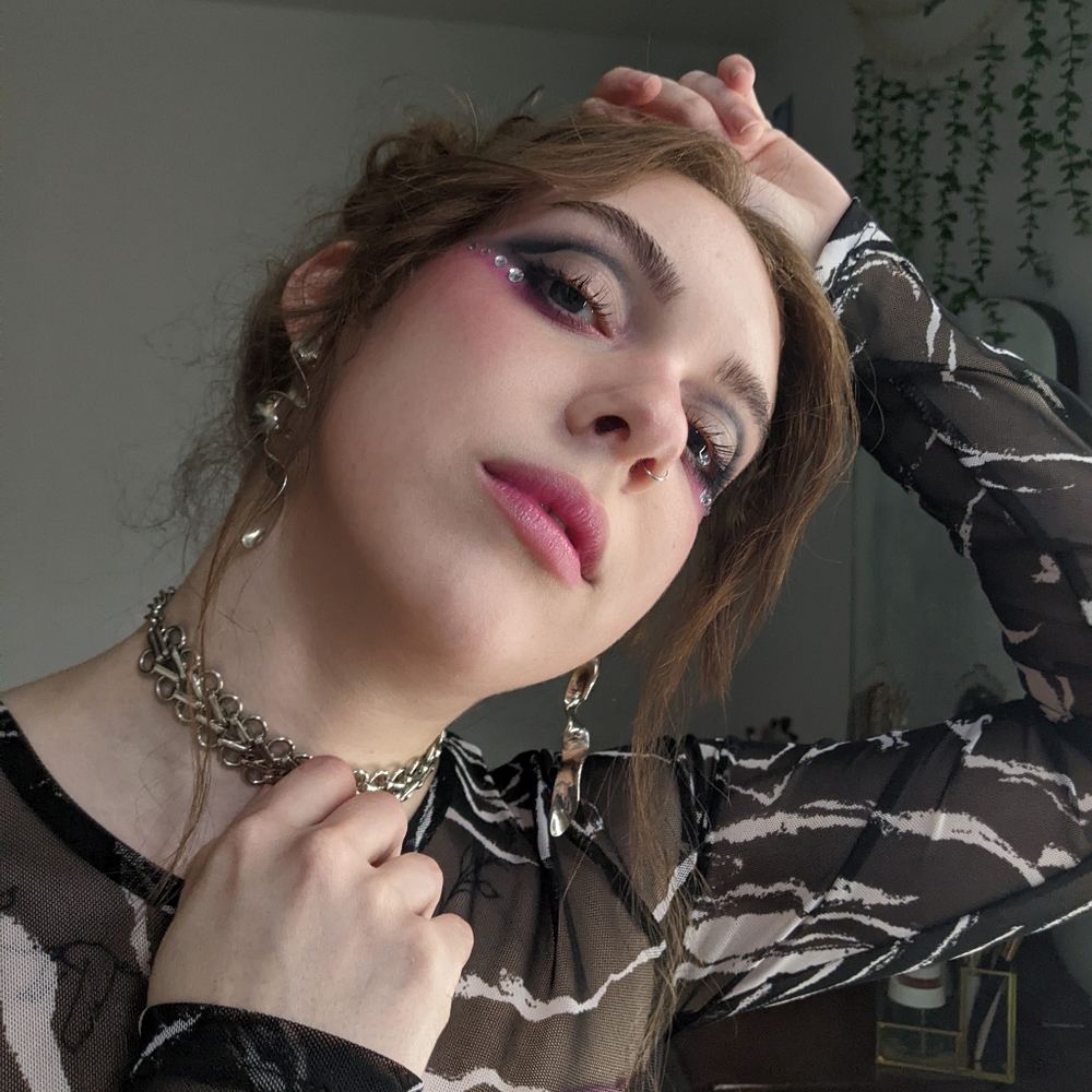 Meet your Posher, Juliette